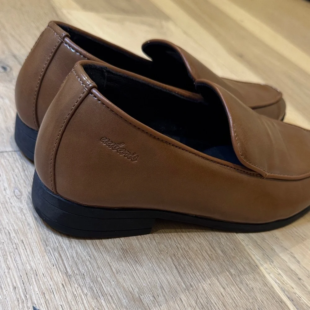 Uubaris Tan Men's Slip-On‎ Loafers